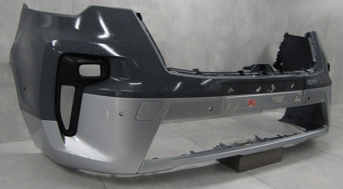 Prednji branik Nissan NV300 Primastar Lift 21- (+1 LED)