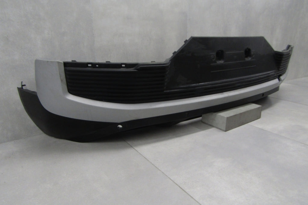 Zadnji branik Ford Explorer VII 7 EV ELEKTRYK 24-