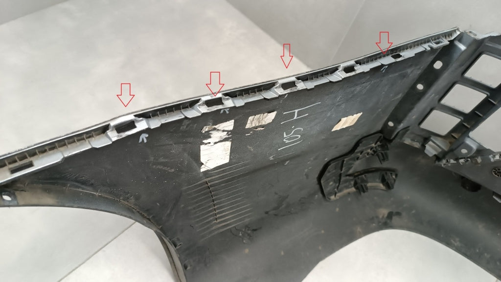 Zadnji branik HYUNDAI STARIA 21-