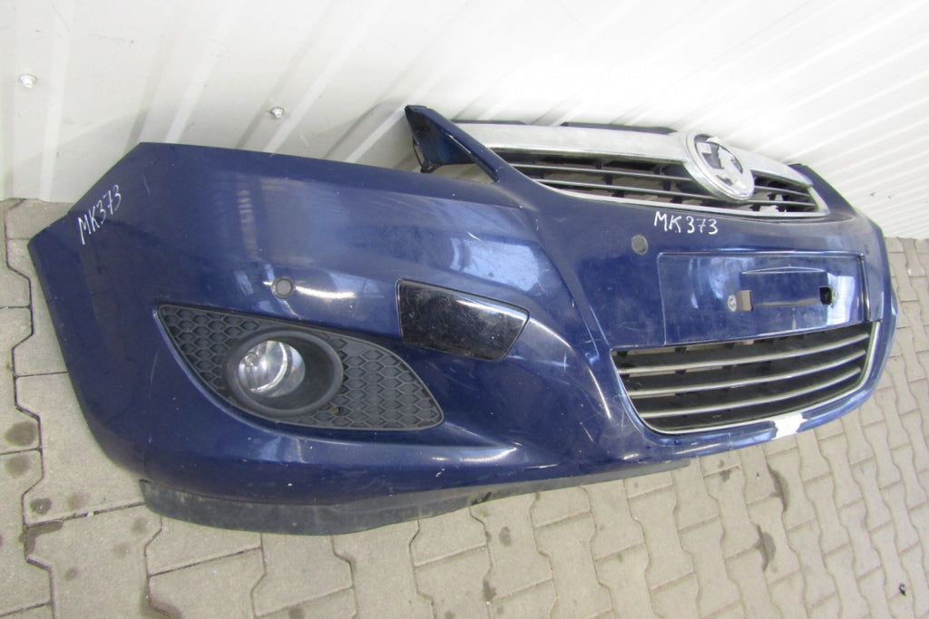 Prednji branik Opel Zafira B Lift 08-14