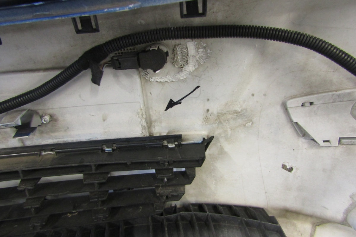 Prednji branik Opel Zafira B Lift 08-14