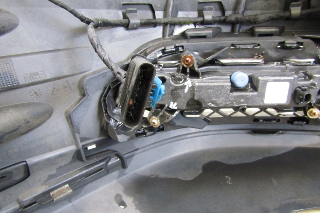 Prednji branik Mercedes S klasa W221 Lift 09-13