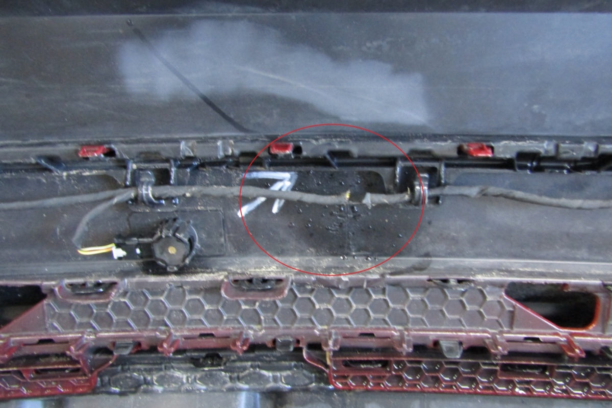 Zadnji branik Audi Q8 4M8 S-line PDC LIFT 23-