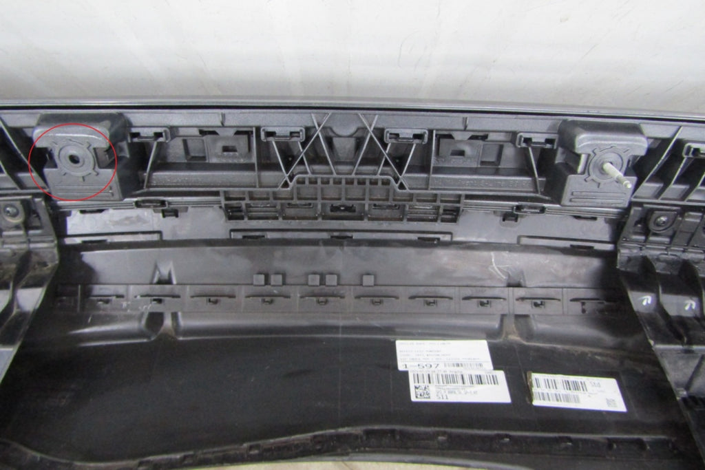 Zadnji branik Audi A4 B9 8W9 Lift karavan S-Line 19- / ŚLIZGI