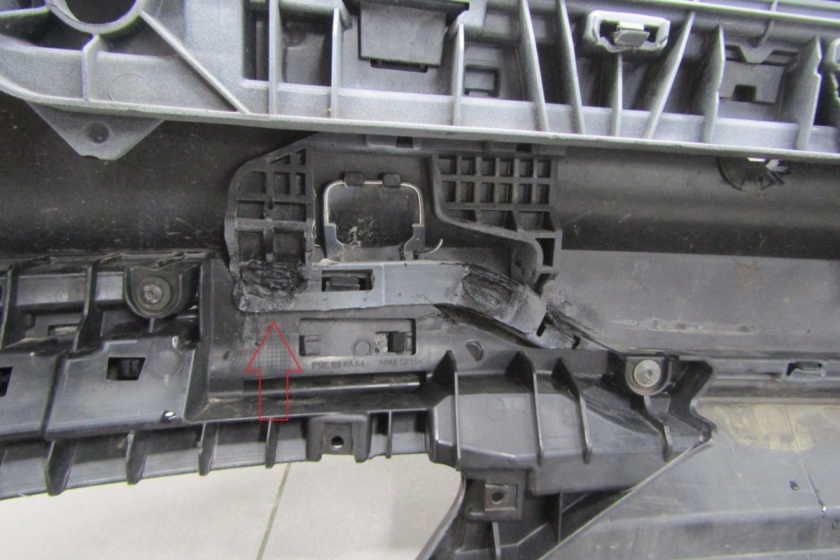 Zadnji branik tylni Audi A4 B9 8W9 Lift karavan 19-