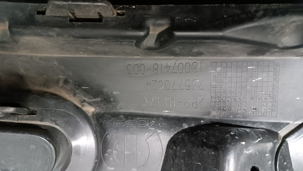 Prednji branik Jeep Avenger 23-