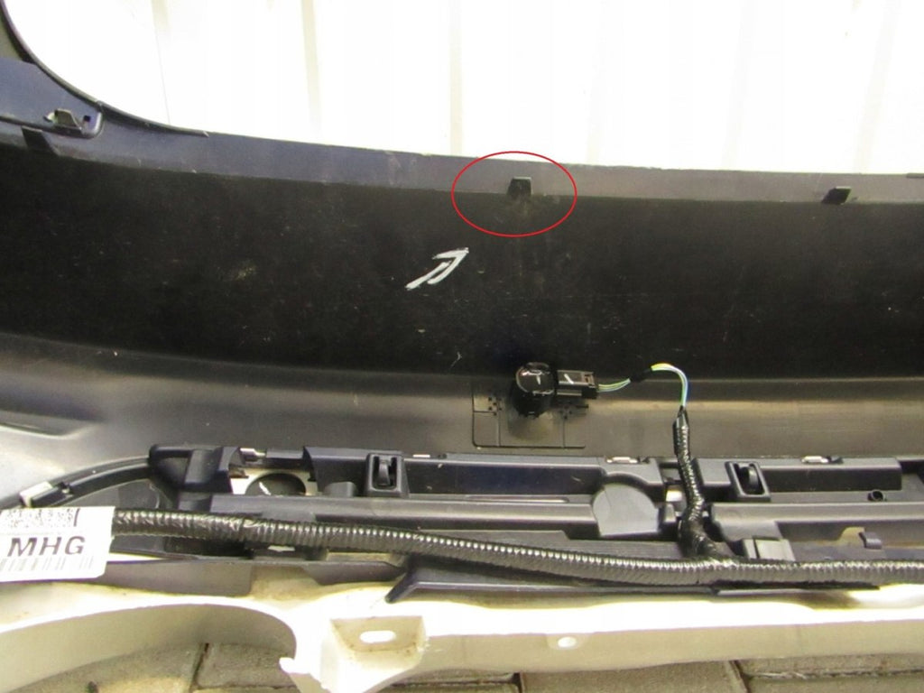 Zadnji branik FORD KUGA MK2 TITANIUM ST lift 16- (6xPDC)