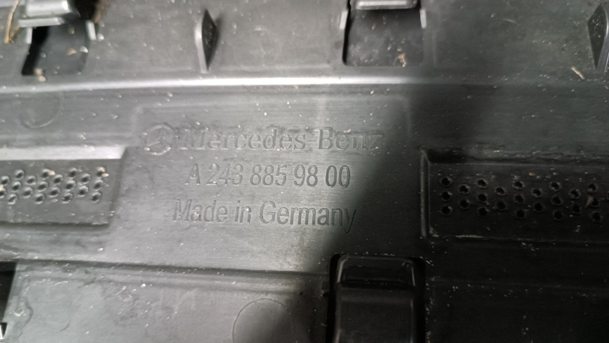 Zadnji branik Mercedes 243 X243 EQB GLB 21-26