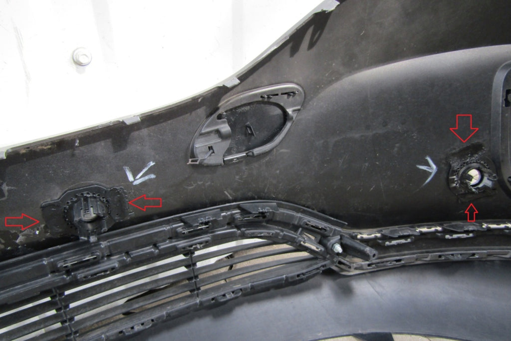 Prednji branik Mercedes EQA 243 21-