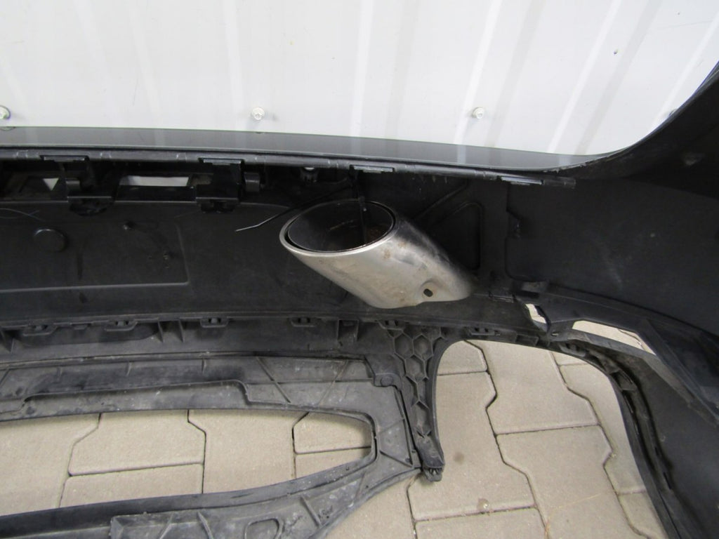 Zadnji branik PORSCHE MACAN 95B 13-/KOŃCÓWKI WYDECHU