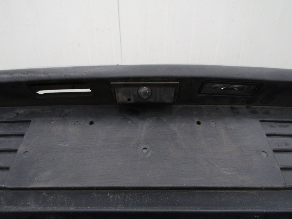 Zadnji branik Porsche Taycan 9J1 19-