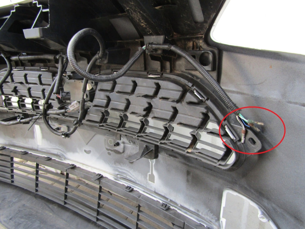 Prednji branik Toyota Yaris Cross 21-