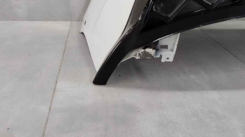 Zadnji branik VW Golf 8 VIII 5H6 HB R-LINE LIFT 24-