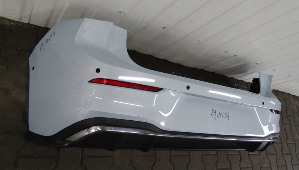 Zadnji branik VW Golf VIII 8 GTE HB LIFT 24-