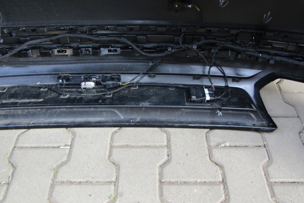 Zadnji branik VW Touareg III R-Line 760 18-/RADARY kompletan