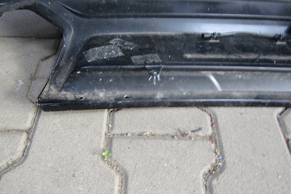 Zadnji branik VW Touareg III R-Line 760 18-/RADARY kompletan