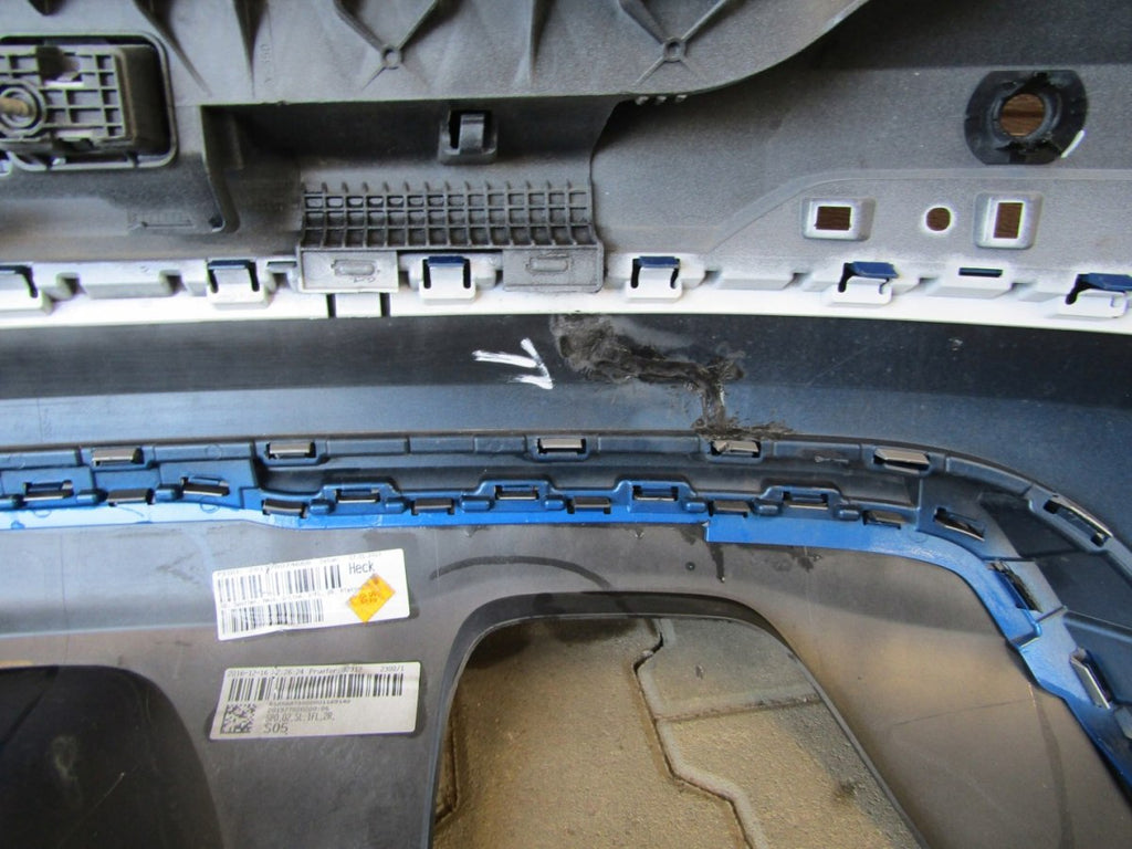 Zadnji branik AUDI Q2 81A S-LINE 16-