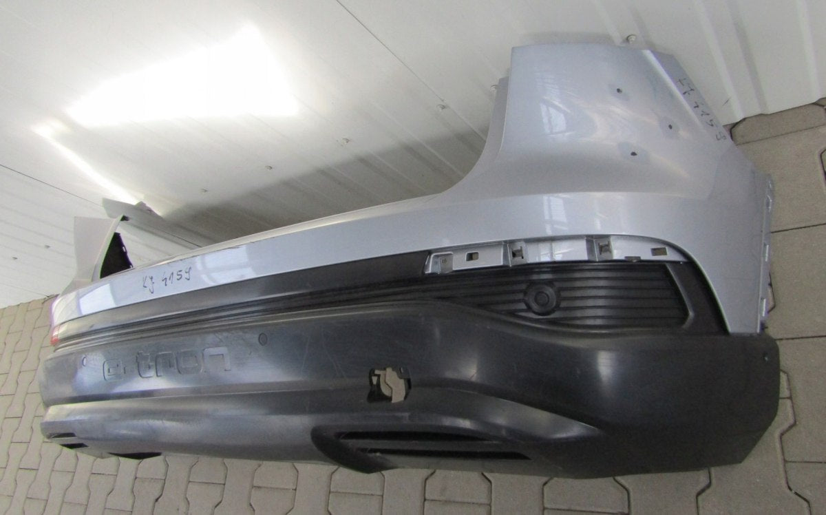 Zadnji branik AUDI Q4 E TRON 89A 21-
