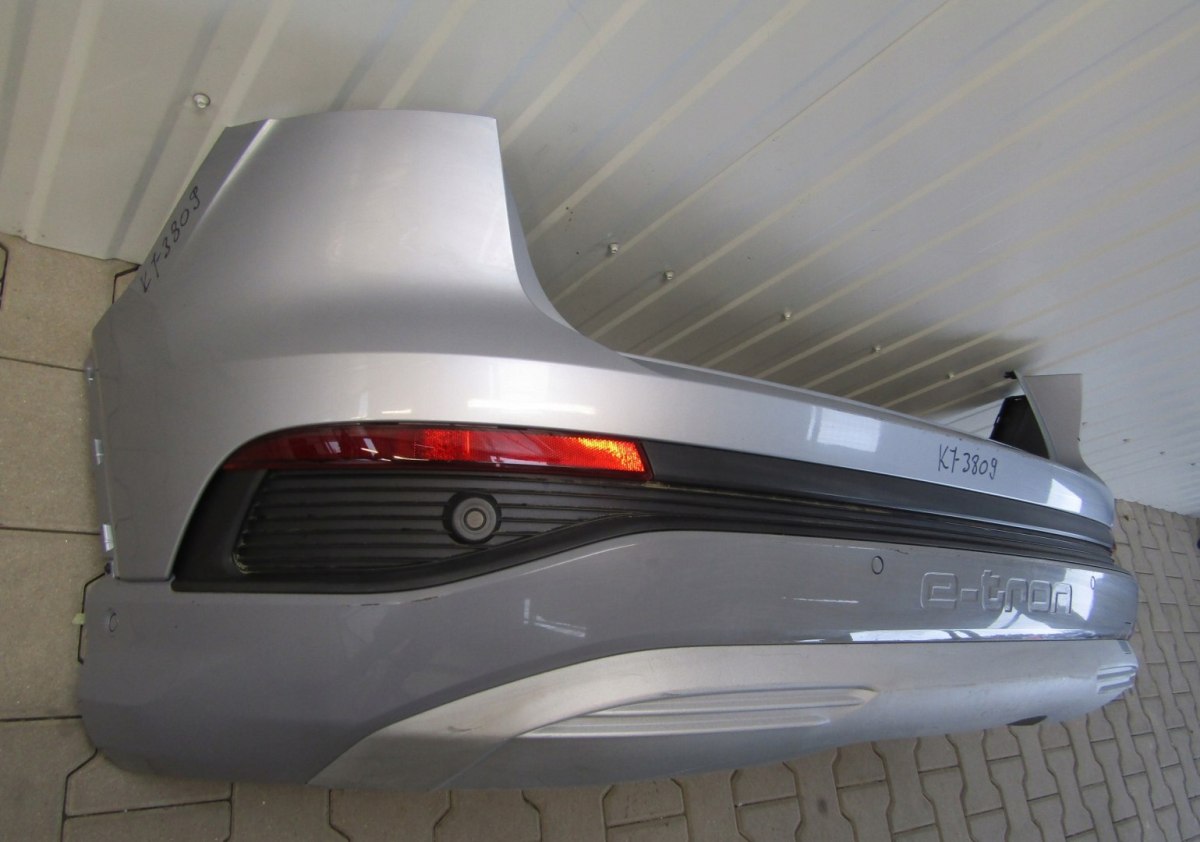 Zadnji branik AUDI Q4 E-TRON 89A ADVANCED 21-