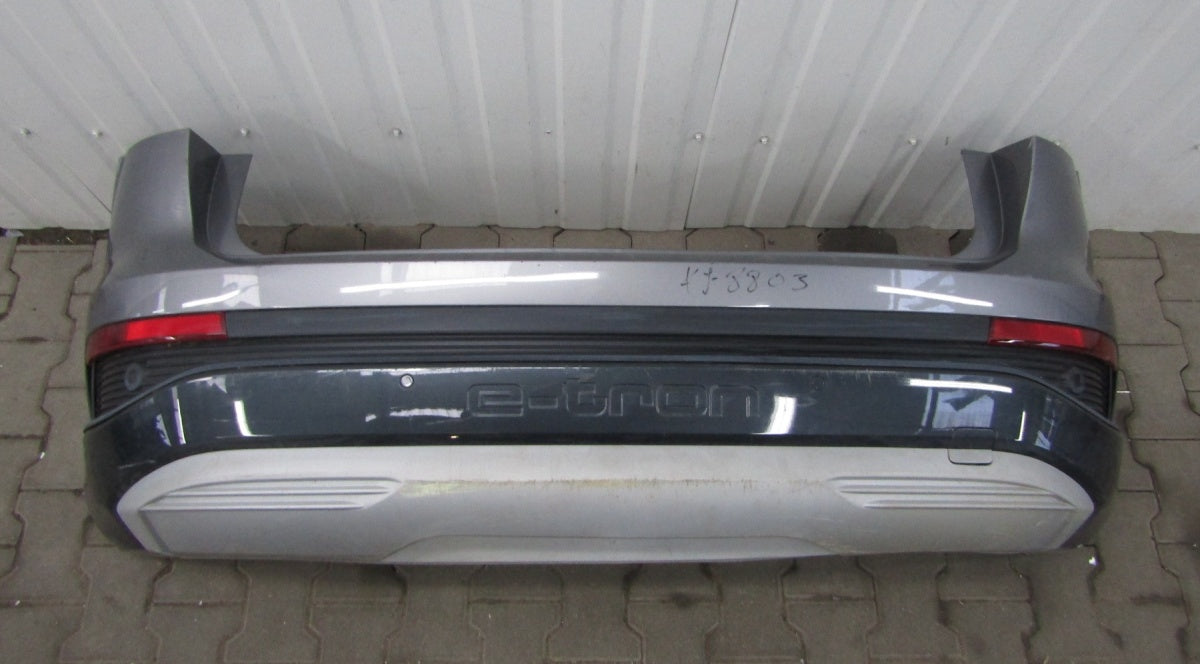 Zadnji branik AUDI Q4 E TRON 89A 21-