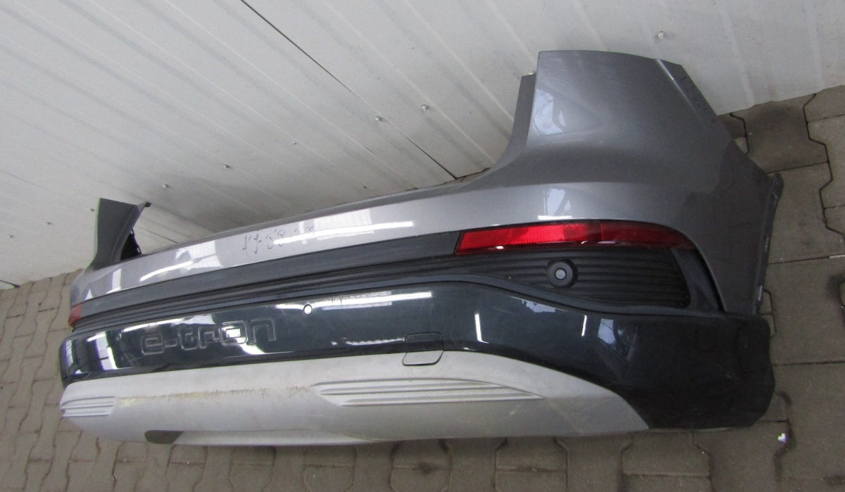 Zadnji branik AUDI Q4 E TRON 89A 21-