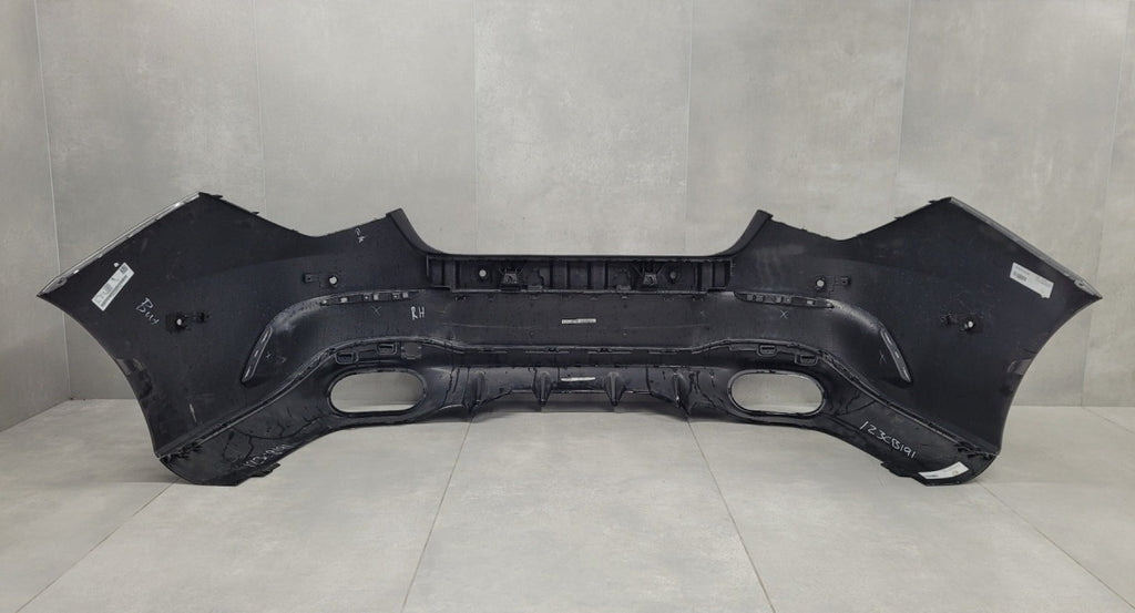 Zadnji branik Mercedes CLA X118 C118 118 35 45 3.5 4.5 AMG 19-