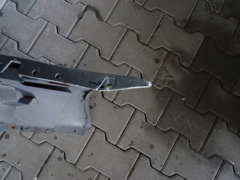 Zadnji branik Aston Martin DB9 DB 9