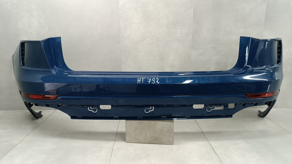 Zadnji branik Audi RSQ 8 RS Q8 4M8 Lift 23-