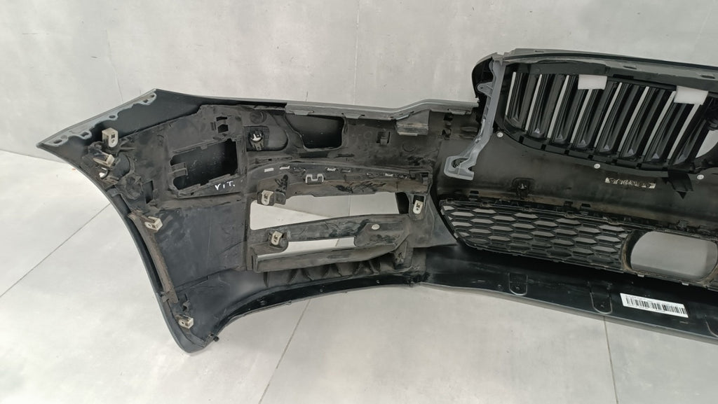 Prednji branik BMW 5 G30 G31 M paket 17-20 / + żaluzja