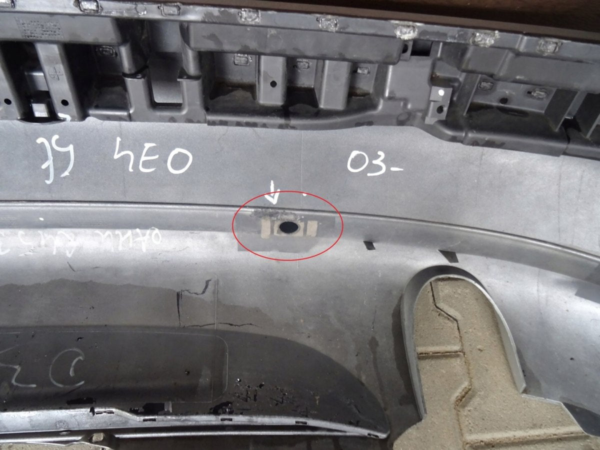 Zadnji branik Audi A8 D3 4E0 02-