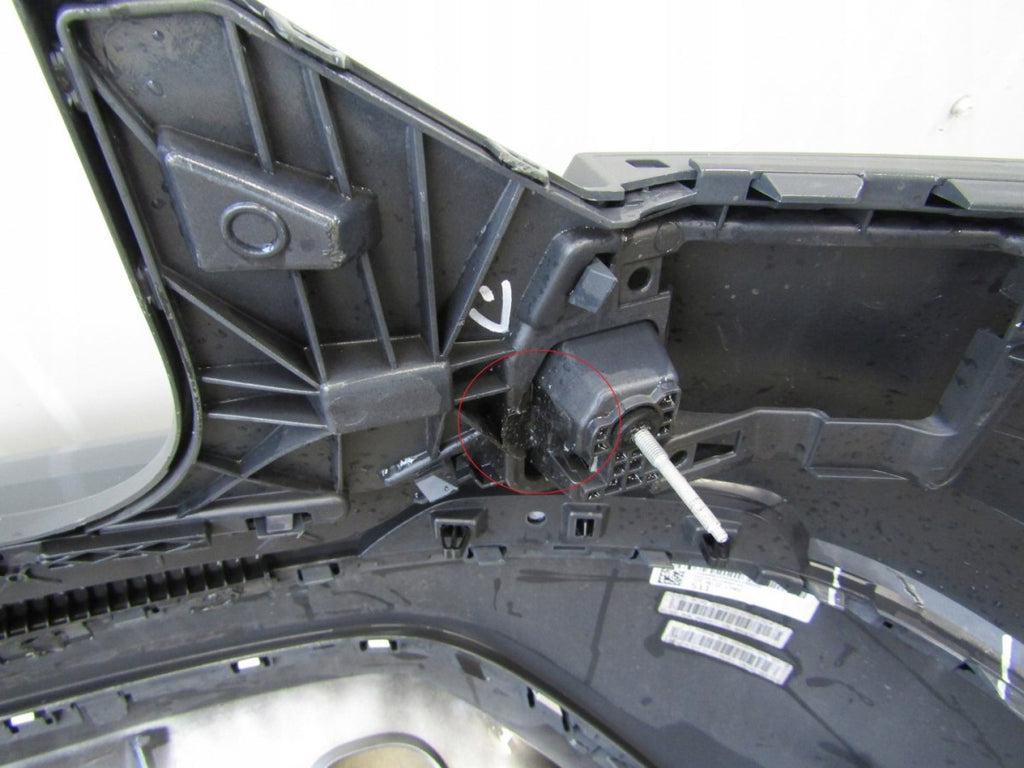 Zadnji branik Audi Q2 81A 16-