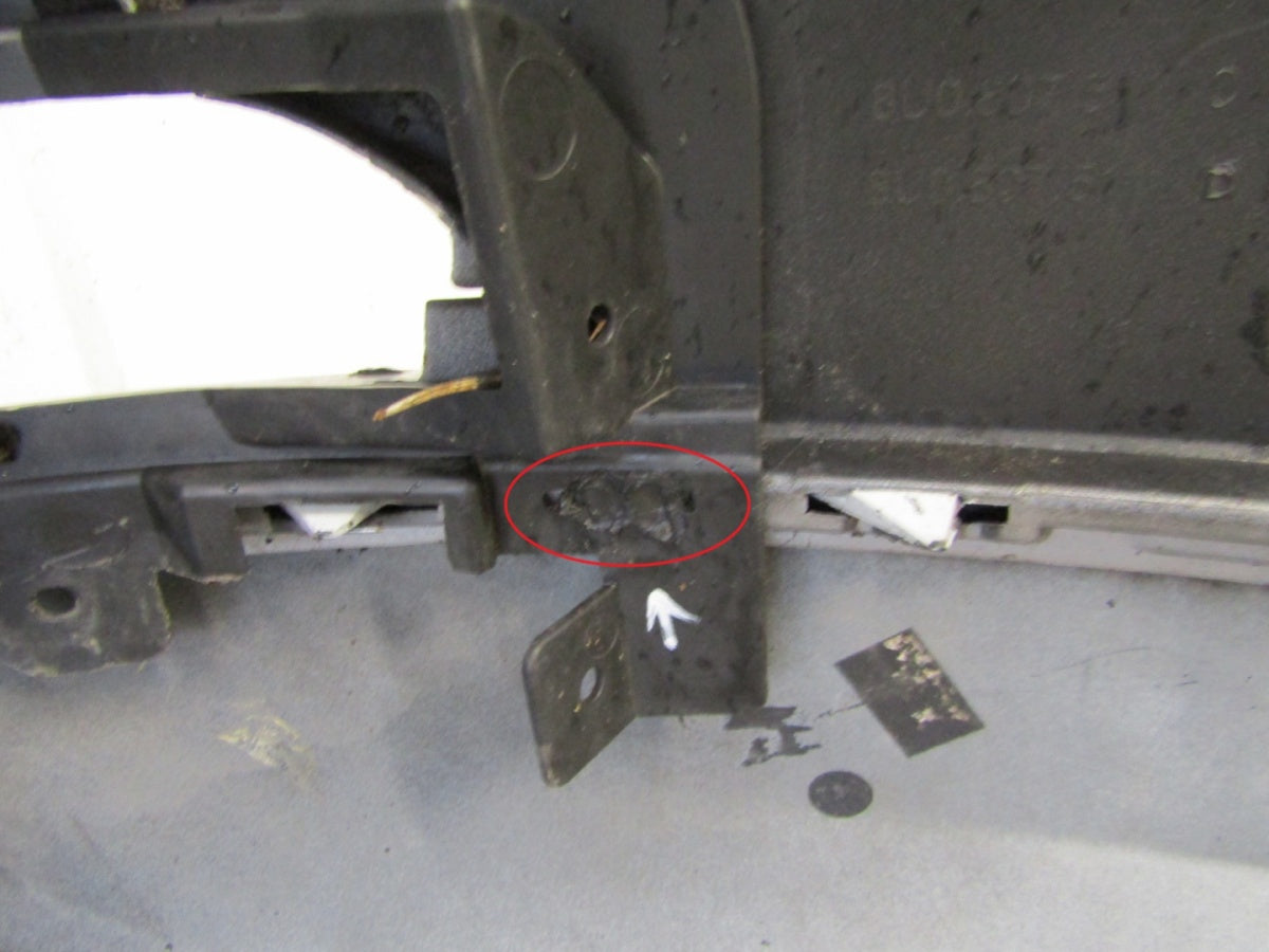 Zadnji branik Audi RSQ 3 Q3 RS 8U0 13-17