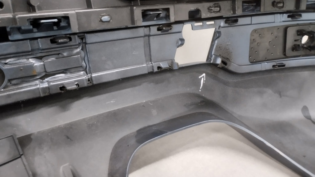 Zadnji branik Audi Q3 8U0 S-Line LIFT 14-