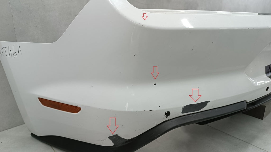 Zadnji branik Ford Mustang VI Lift 18-22 / + odblask boczny