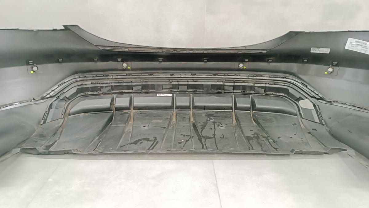 Zadnji branik Audi GT E-TRON 4J3 21-