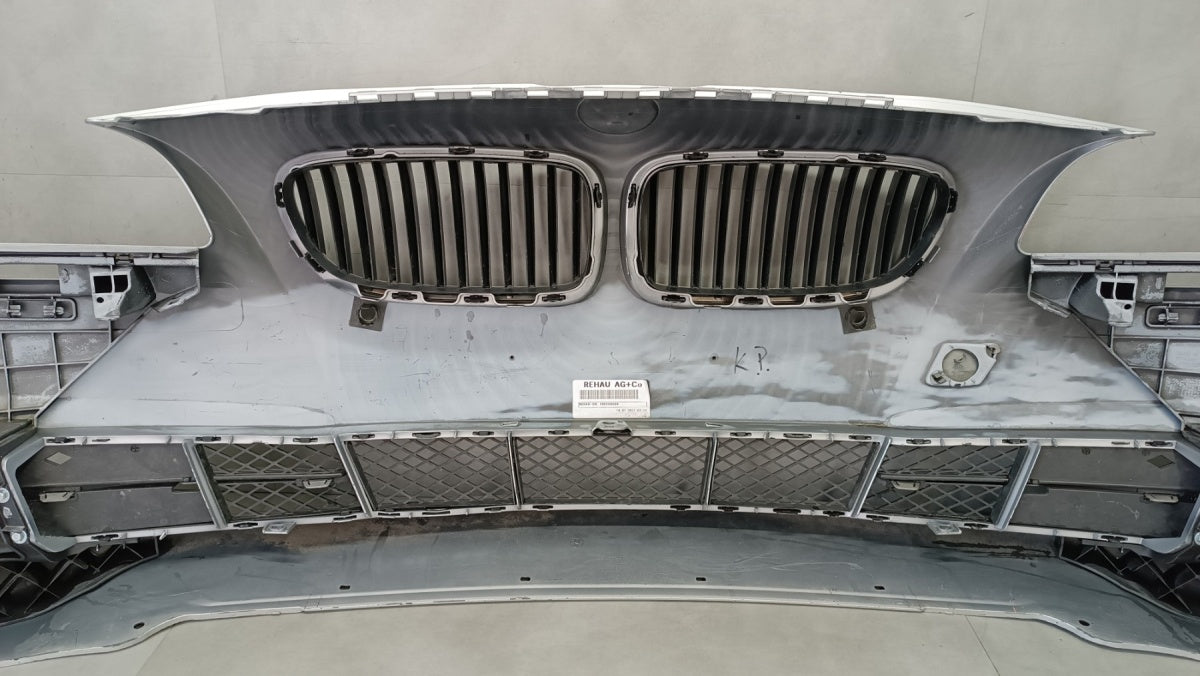 Prednji branik BMW 5 F10 F11 10-13