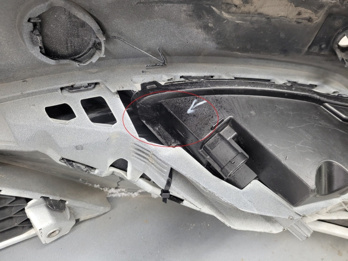 Prednji branik Seat Leon 3 III 5F0 FR Lift 17-20