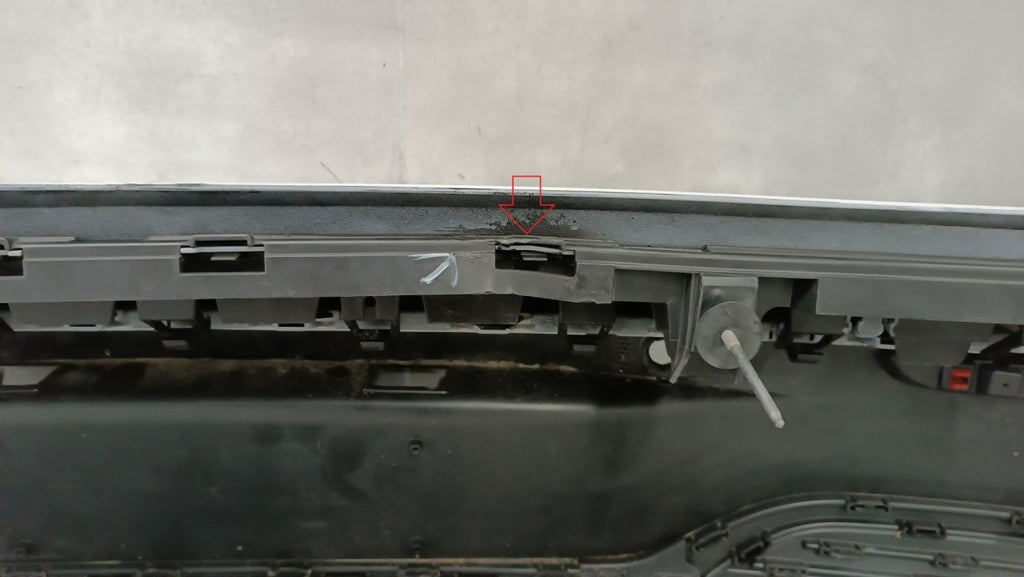 Zadnji branik MERCEDES EQA H243 W243 AMG 21-