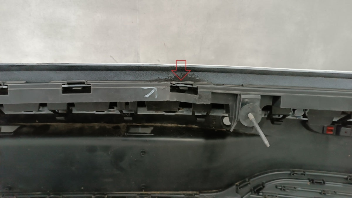 Zadnji branik MERCEDES EQA H243 W243 AMG 21-
