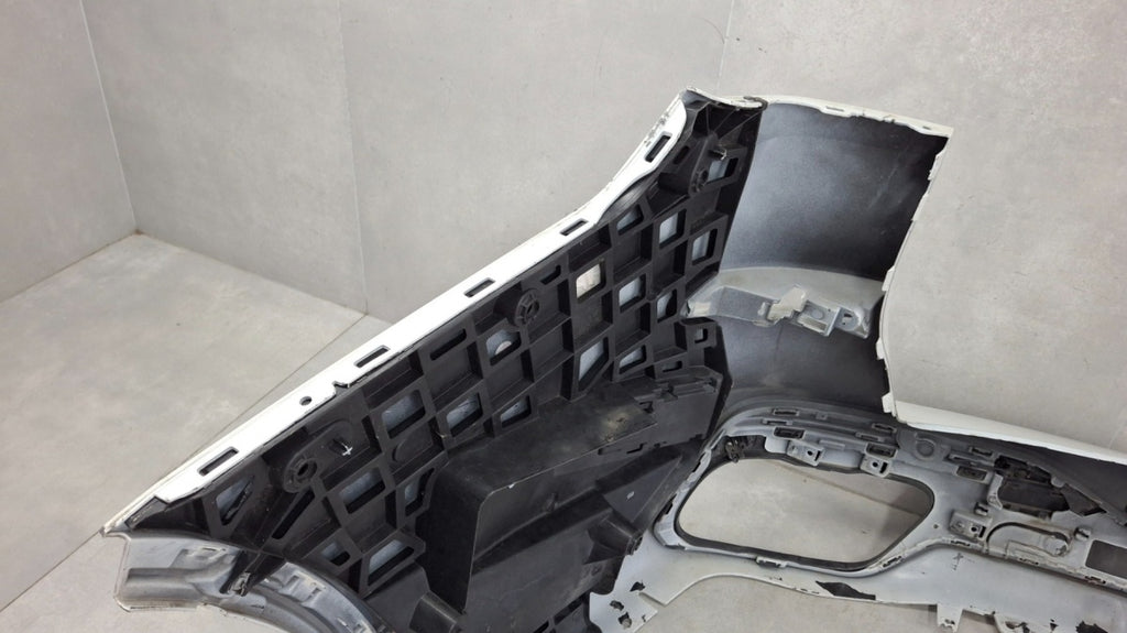 Zadnji branik BMW X7 G07 M-paket LCI 22- / + ślizgi