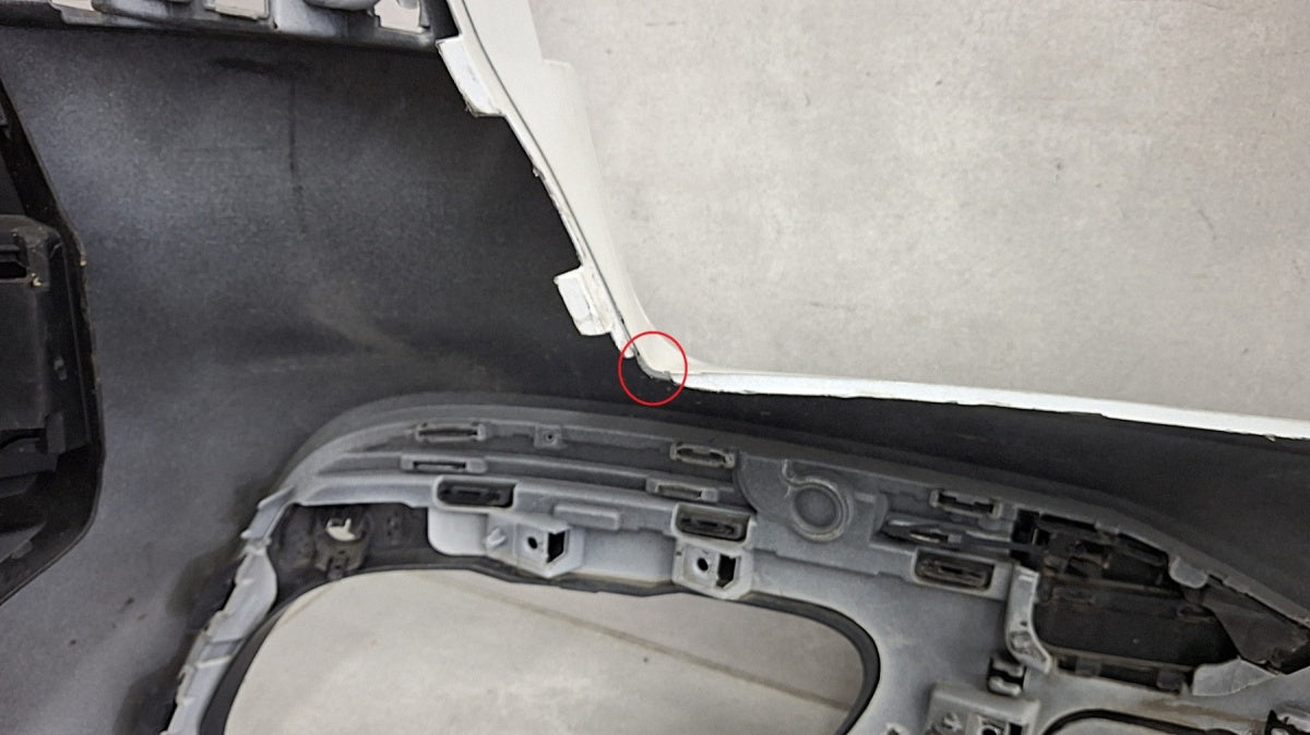 Zadnji branik BMW X7 G07 M-paket LCI 22- / + ślizgi
