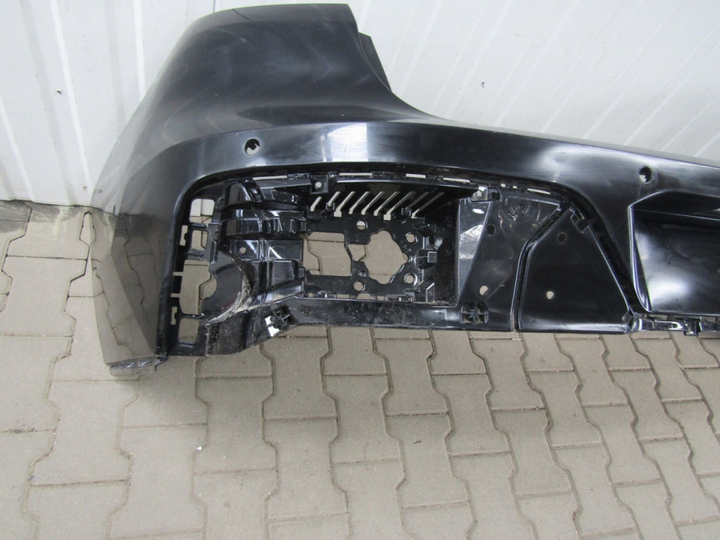 Zadnji branik BMW 7 G70 M paket 2022-
