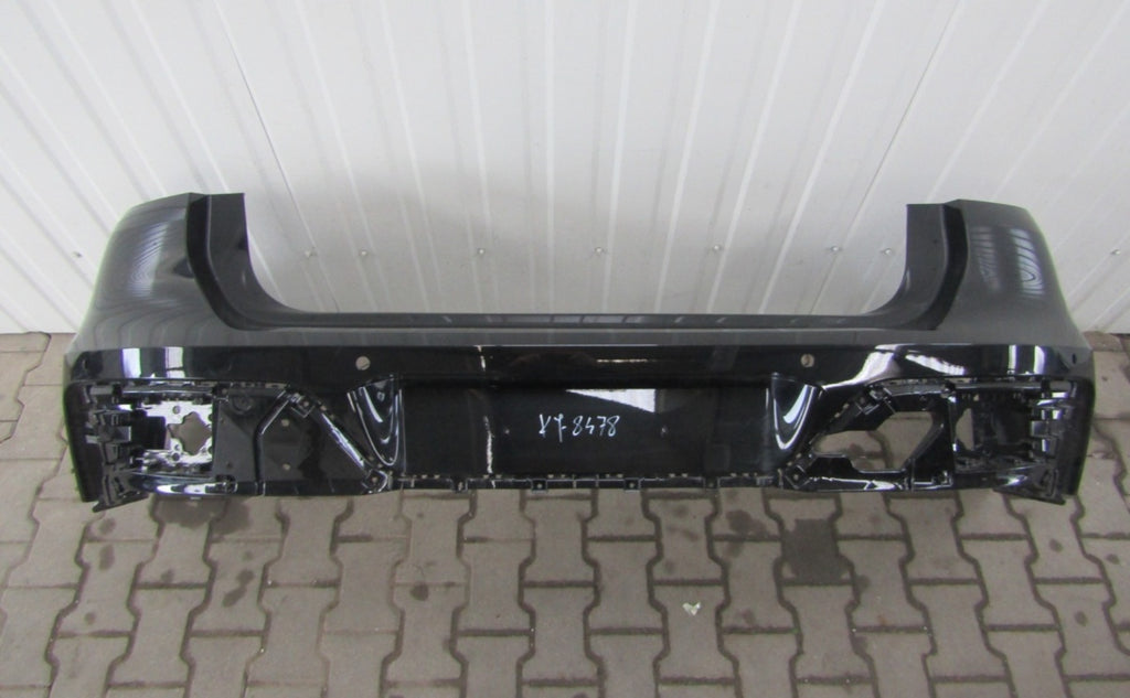 Zadnji branik BMW 7 G70 M paket 2022-