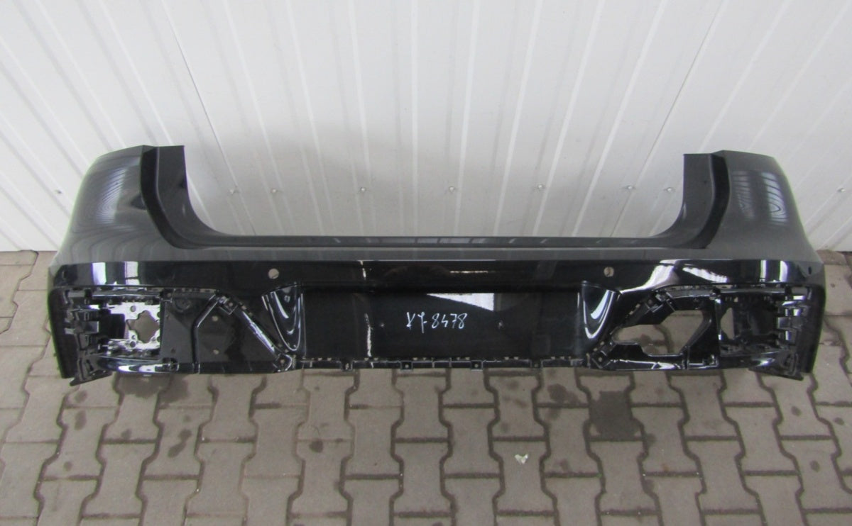 Zadnji branik BMW 7 G70 M paket 2022-