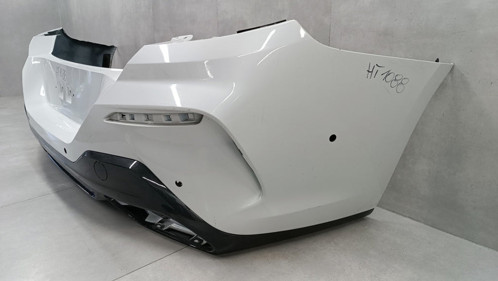 Zadnji branik BMW 8 G14 G15 M paket 18-23 /+ instalacija