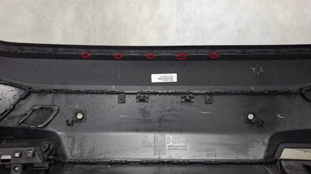 Zadnji branik BMW iX I20 M paket M-paket 21-