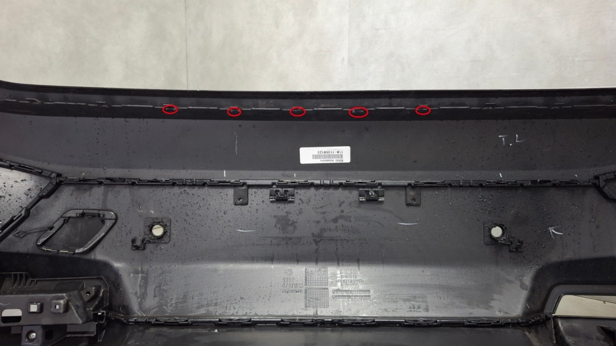 Zadnji branik BMW iX I20 M paket M-paket 21-