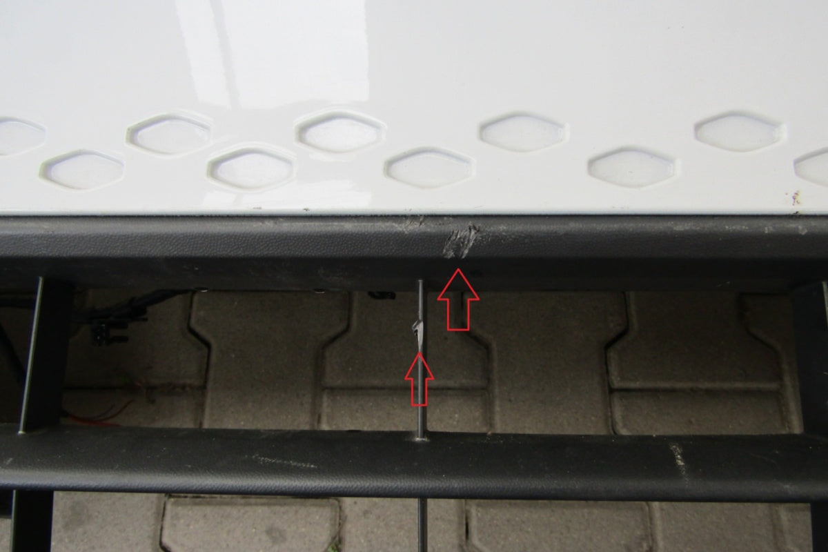 Prednji branik VW ID3 ID.3 10A 19- (LEDY)