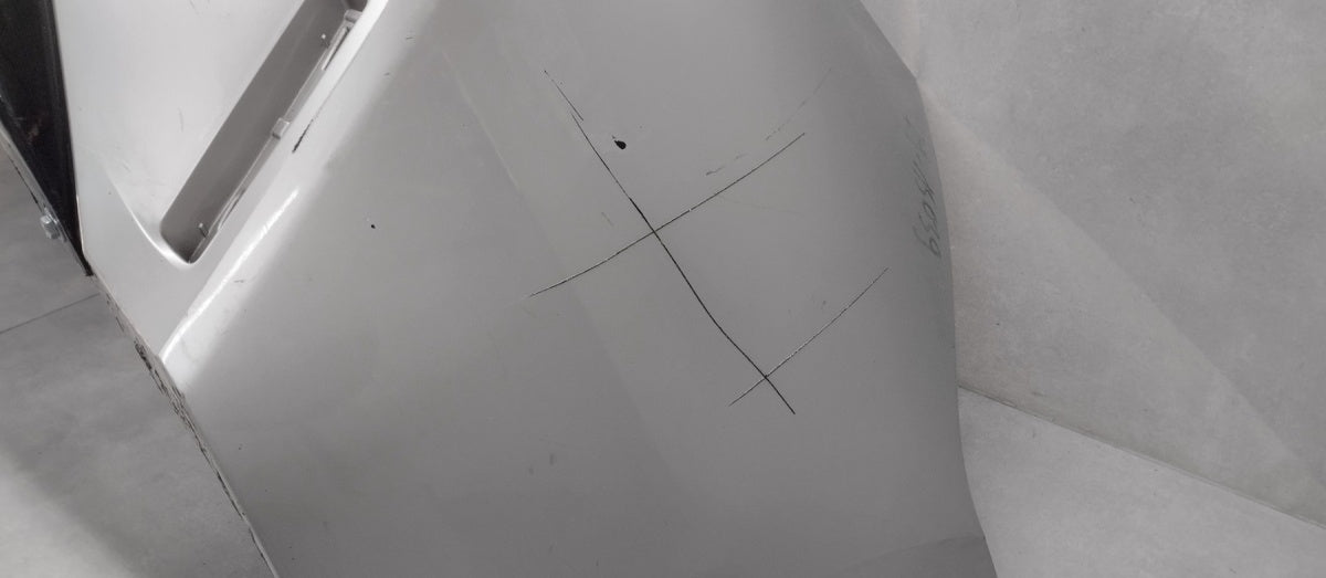 Zadnji branik Corolla 12 XII E21 GR Sport karavan 18-
