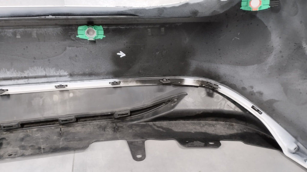 Zadnji branik Corolla 12 XII E21 KOMBI 19-23